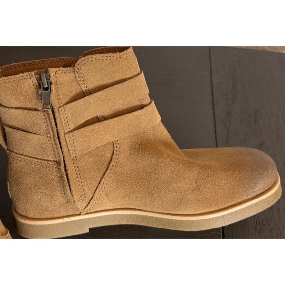 WOMAN'S BOOTS UGG SIZE 6.5 JOSEFENE Chestnut Brown DISPLAY MODEL - Picture 11 of 11